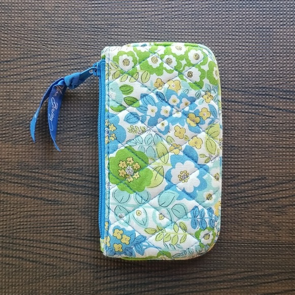Vera Bradley Recycled Cotton Key Chain Zip Pouch - Picture 2 of 7